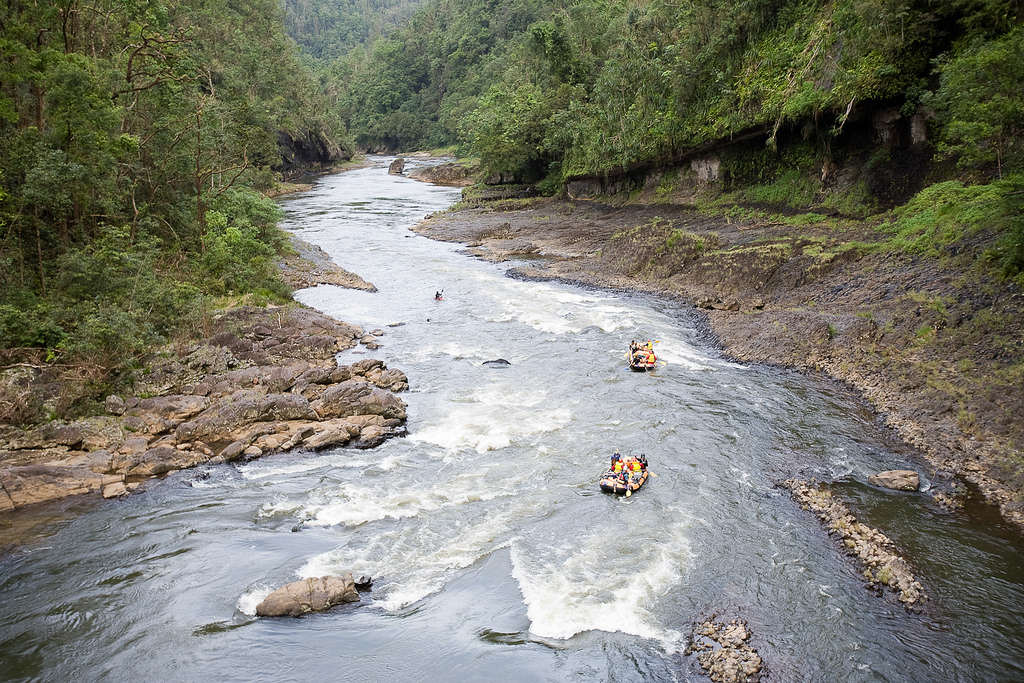 rafting-rio-north-johnstone-river-australia-oceania